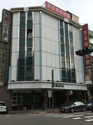 thumbnail: Front of property