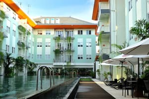 thumbnail: Outdoor pool