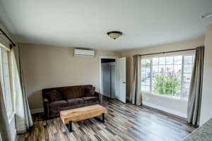 thumbnail: Living room