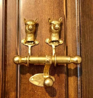 thumbnail: Interior detail