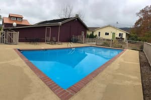 thumbnail: Pool