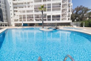 thumbnail: Pool