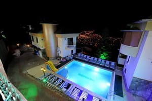 thumbnail: Outdoor pool