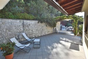 thumbnail: Terrace/patio
