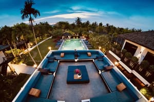 thumbnail: Tennis court