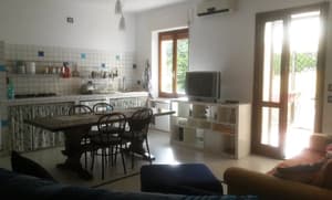 thumbnail: In-room dining
