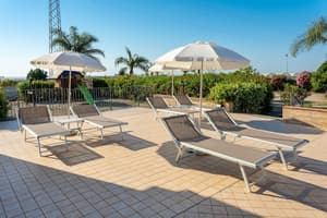 thumbnail: Sundeck