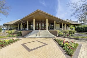 thumbnail: Exterior