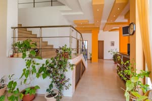 thumbnail: Interior entrance