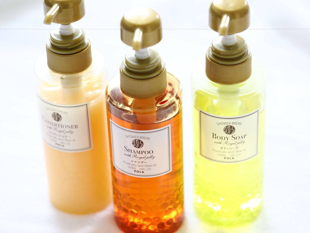 Bathroom amenities