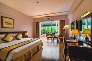 thumbnail: In-room dining