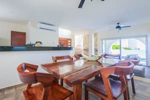thumbnail: In-room dining