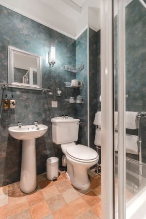 thumbnail: Bathroom