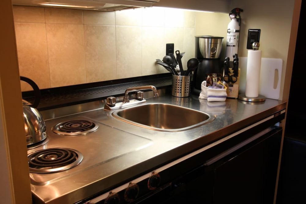 Private kitchenette