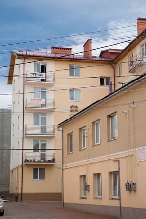 thumbnail: Exterior
