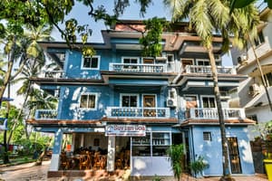 thumbnail: Front of property