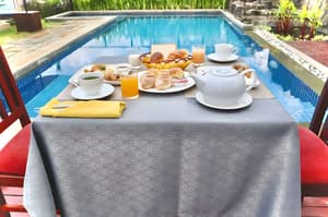 thumbnail: Breakfast buffet