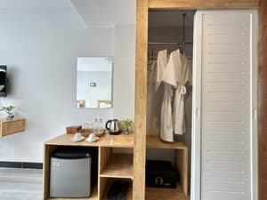thumbnail: Room amenity