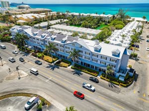 thumbnail: Exterior