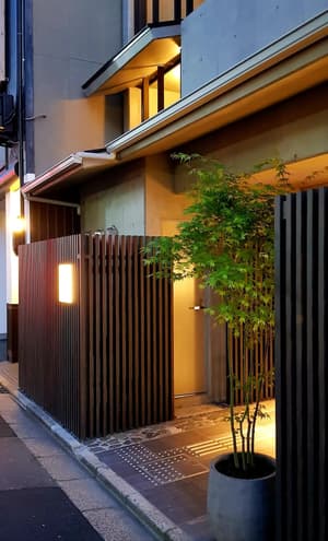thumbnail: Property entrance