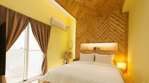 thumbnail: Room