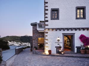 thumbnail: Exterior