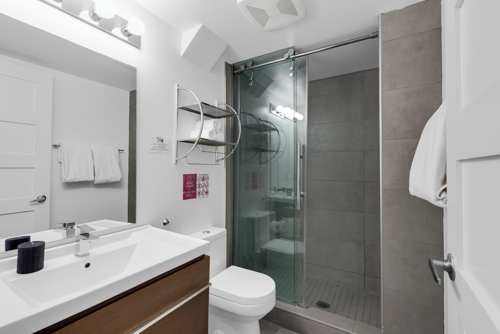 Bathroom shower