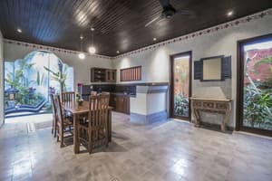 thumbnail: In-room dining