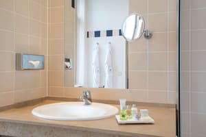 thumbnail: Bathroom