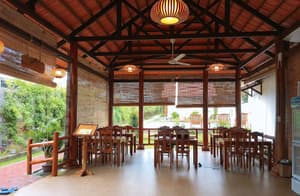 thumbnail: Dining