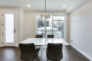 thumbnail: In-room dining