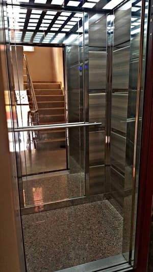 thumbnail: Interior entrance