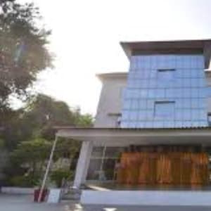 thumbnail: Exterior