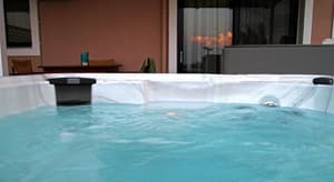 thumbnail: Jetted tub