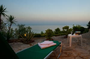 thumbnail: Terrace/patio