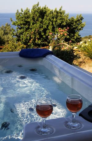 thumbnail: Outdoor spa tub