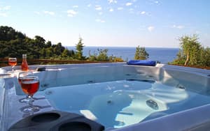 thumbnail: Outdoor spa tub