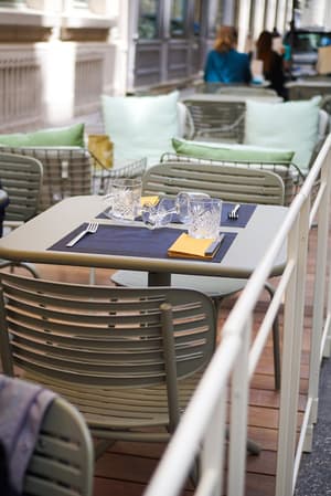 thumbnail: Restaurant