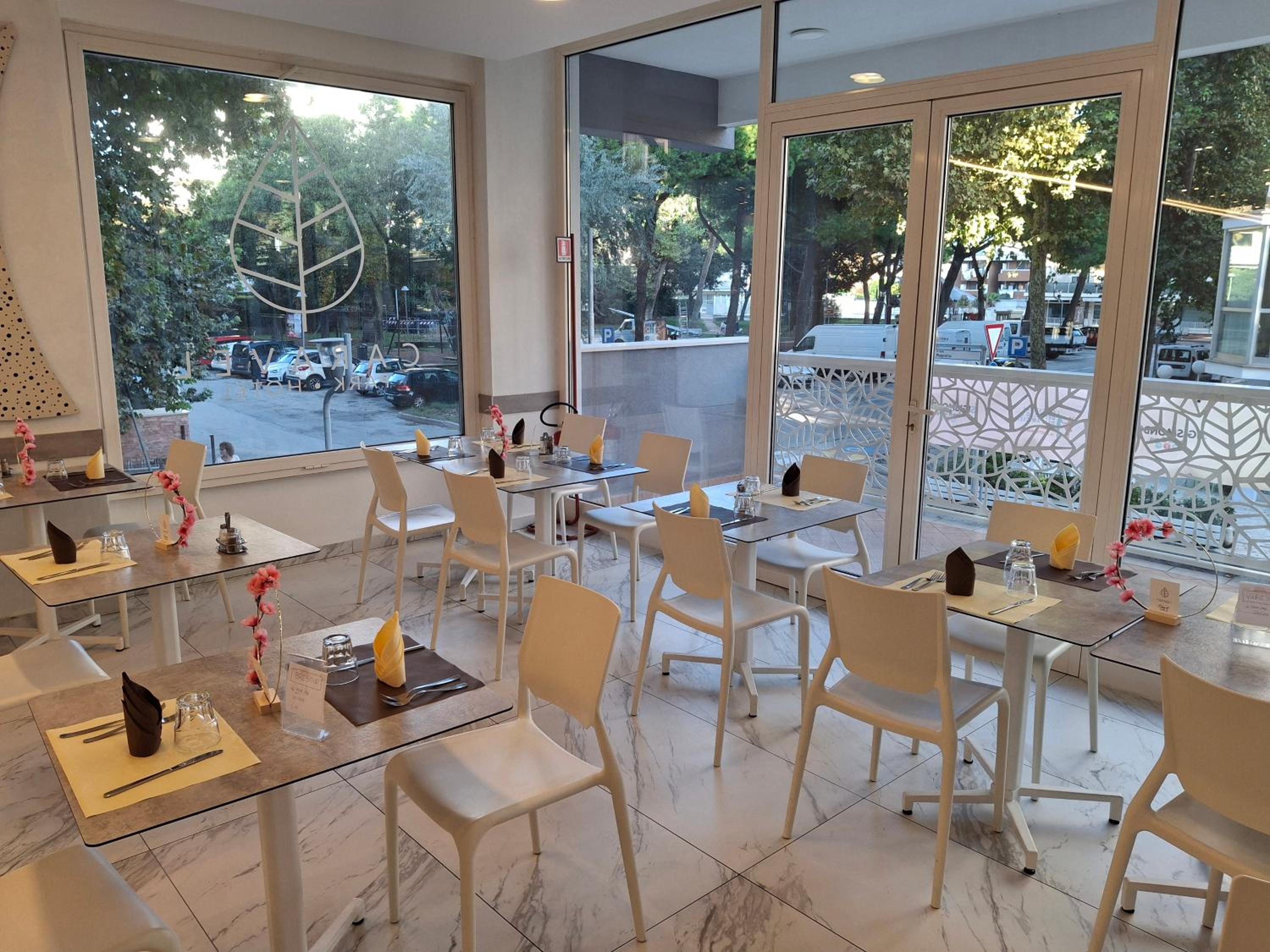 Restaurant-cafeteria