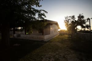thumbnail: Exterior