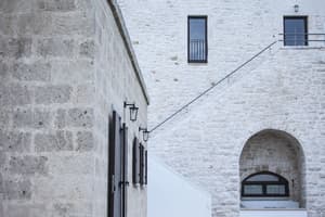 thumbnail: Exterior