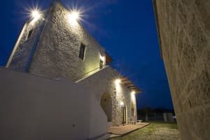 thumbnail: Exterior