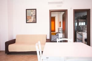 thumbnail: In-room dining