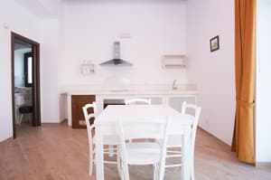 thumbnail: In-room dining