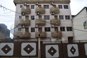 thumbnail: Front of property