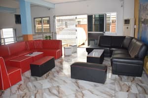 thumbnail: Lounge
