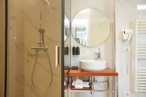 thumbnail: Bathroom