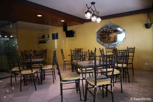thumbnail: Breakfast area