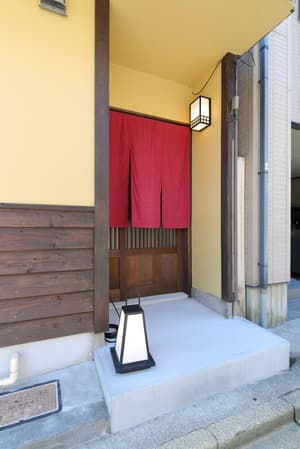 thumbnail: Property entrance