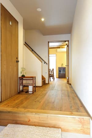 thumbnail: Hallway